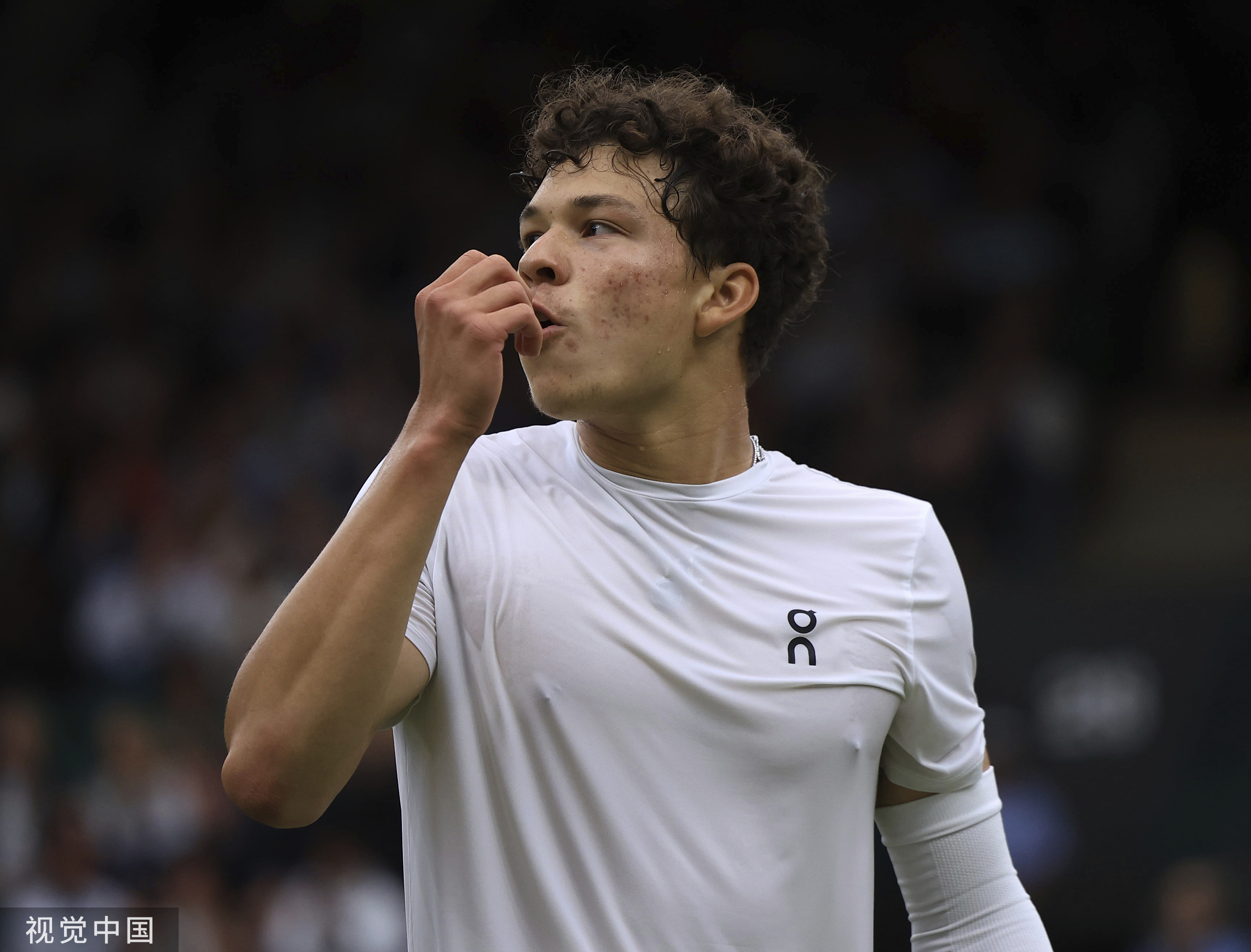 开云体育APP下载-戴维斯杯险胜温网，梅德韦杰夫统治全场