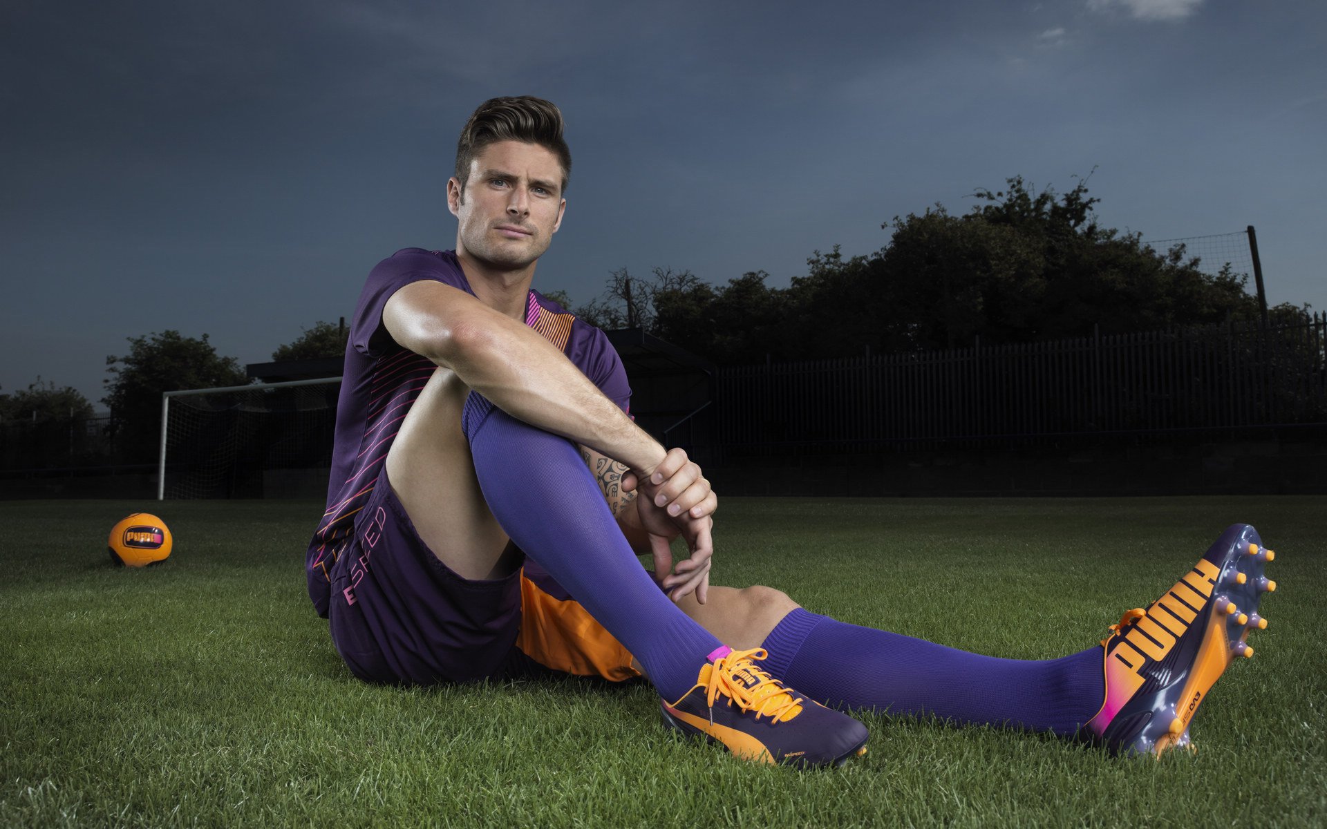 开云体育下载-巴萨对阵尼日利亚，戈麦斯如何用节奏魔法，让非洲雄鹰陷入沉默牢笼