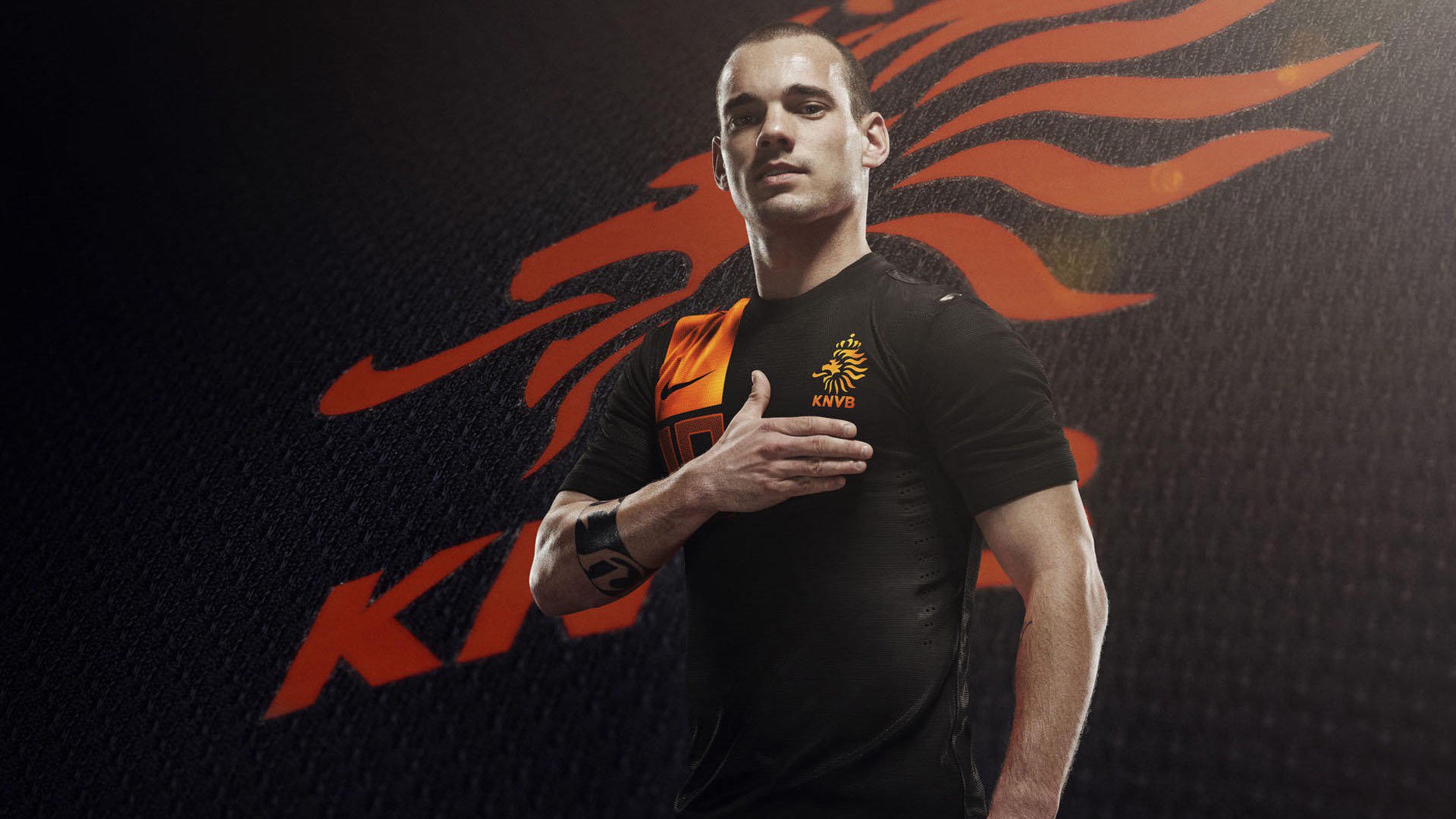 久保建英爆发,当东方武士在勒沃库森冲垮的丹麦废墟上起舞