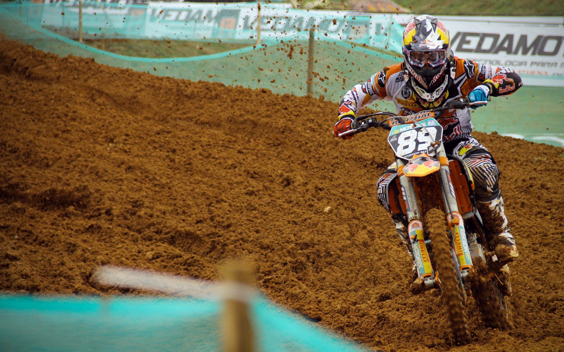 孔德爆发!哥伦比亚正面击溃巴西,南美足球权力版图重写